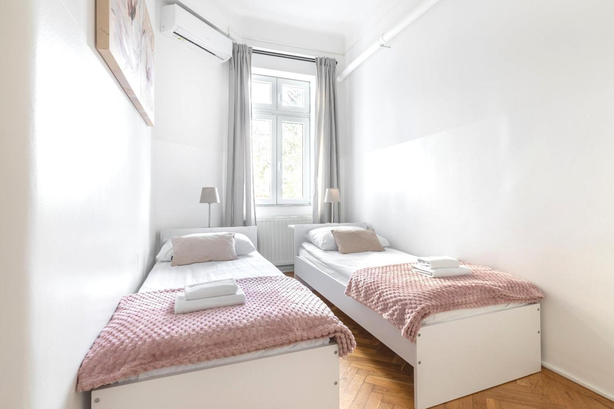 Center Pearl 3 - Prime Location! Apartma Zagreb